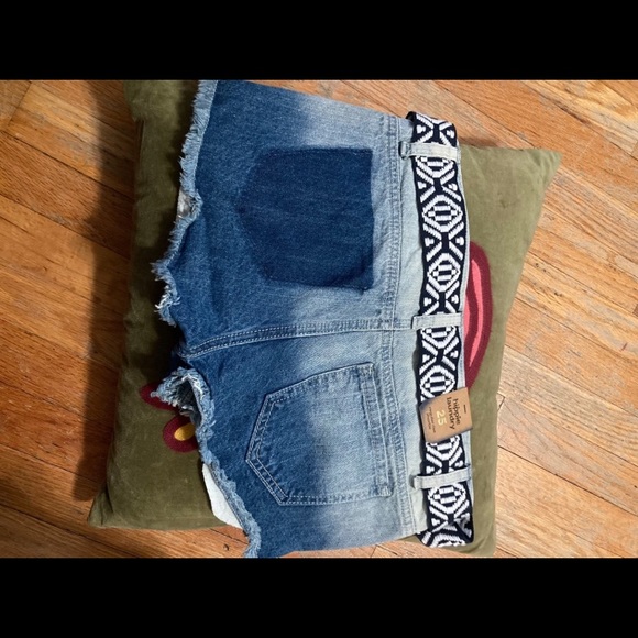 Two denim shorts - Picture 3 of 6